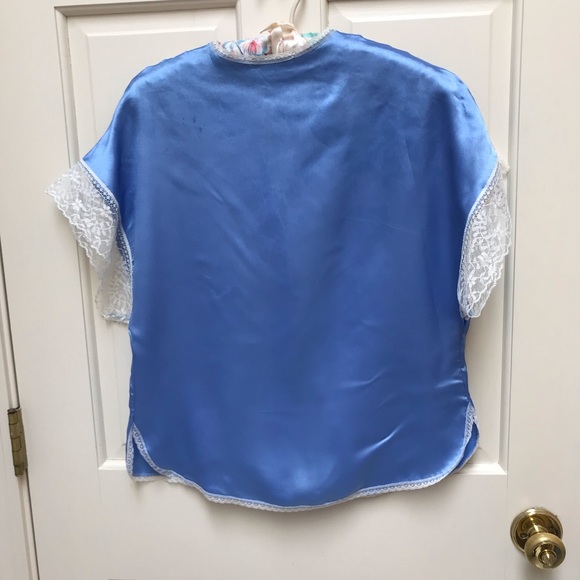 Sleepwear Silky Top and Pants. Light blue Size: Medium - Picture 3 of 8